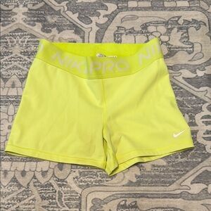 Nike Green Athletic Shorts High-Waisted Stretch